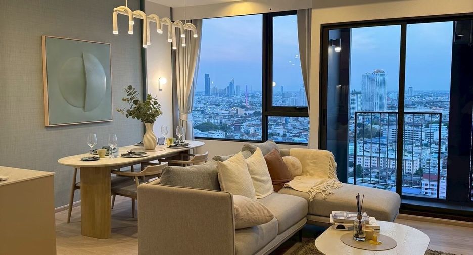 For rent 2 bedrooms condo in Khlong San, Bangkok