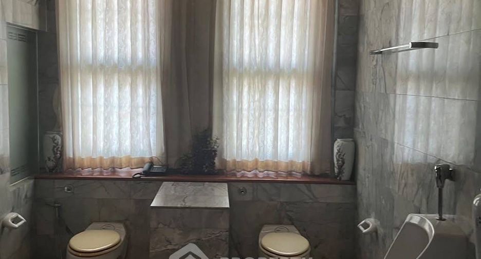 Haus zum Kauf mit 4 Zimmer in Chom Thong, Bangkok
