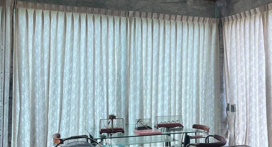 Haus zum Kauf mit 4 Zimmer in Chom Thong, Bangkok