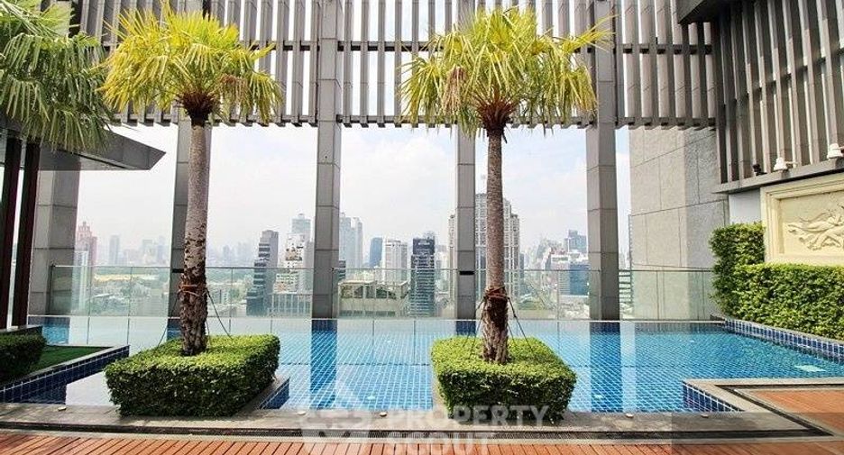 For sale 2 bedrooms condo in Khlong Toei, Bangkok