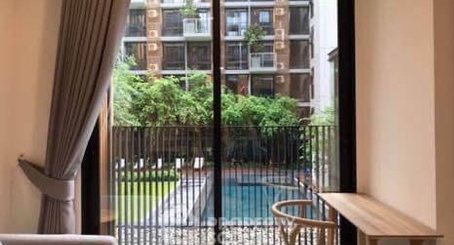 For sale 1 bed condo in Khlong Toei, Bangkok