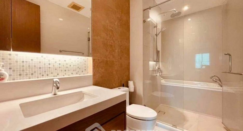 For sale 1 bed condo in Khlong Toei, Bangkok