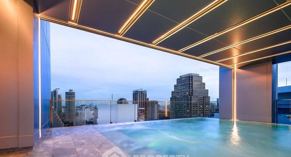 For sale 2 bedrooms condo in Khlong Toei, Bangkok