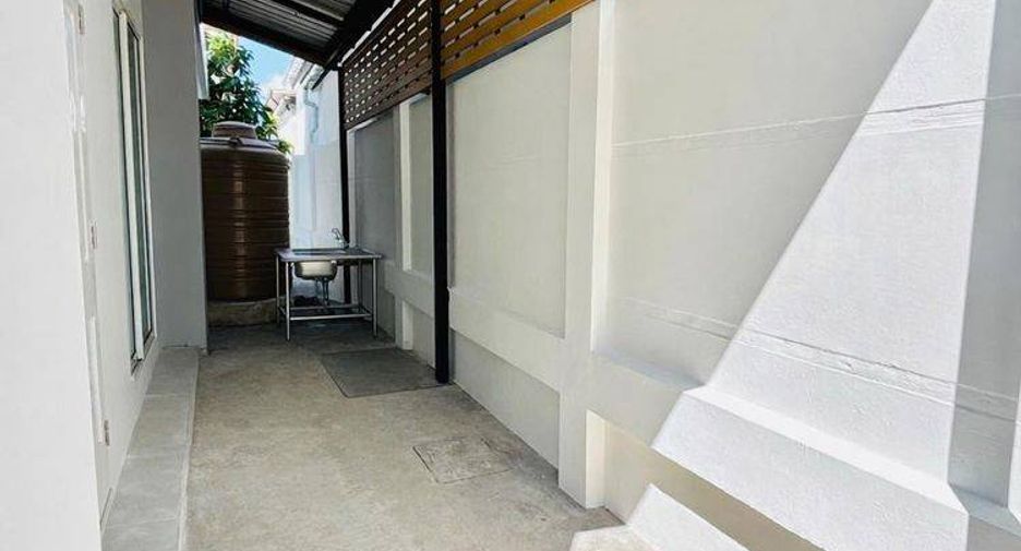For sale 3 bedrooms house in Si Racha, Chonburi