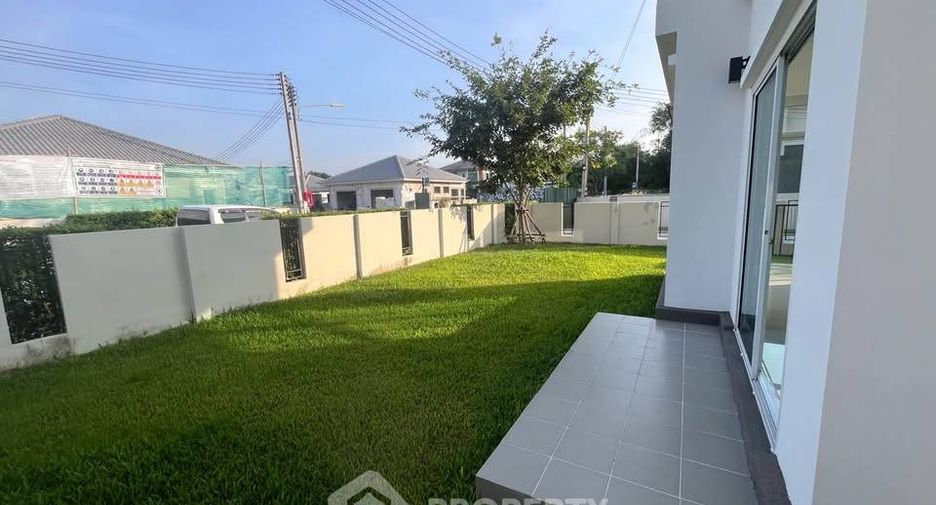 For sale 3 bedrooms house in Ban Bueng, Chonburi