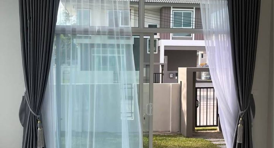 For sale 3 bedrooms house in Ban Bueng, Chonburi