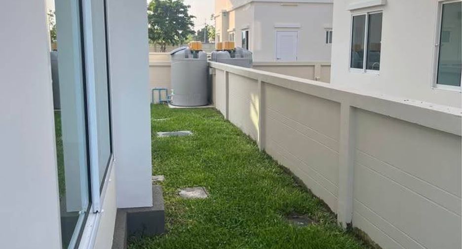 For sale 3 bedrooms house in Ban Bueng, Chonburi