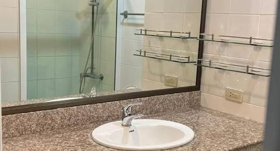 For sale 1 bed condo in Pratumnak, Pattaya