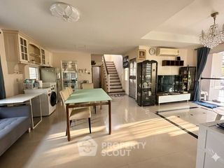 For sale 4 bedrooms house in Nong Khaem, Bangkok