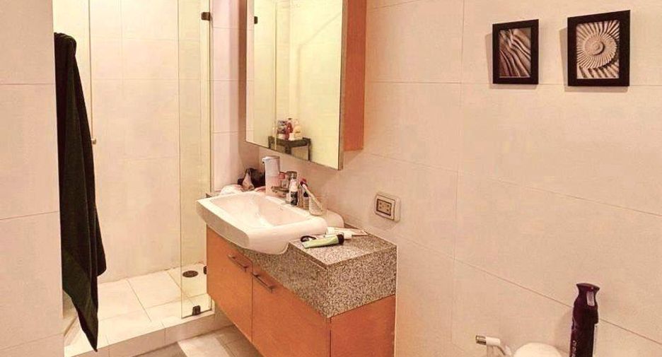 Wohnung zum Kauf mit 1 Zimmer in Pathum Wan, Bangkok