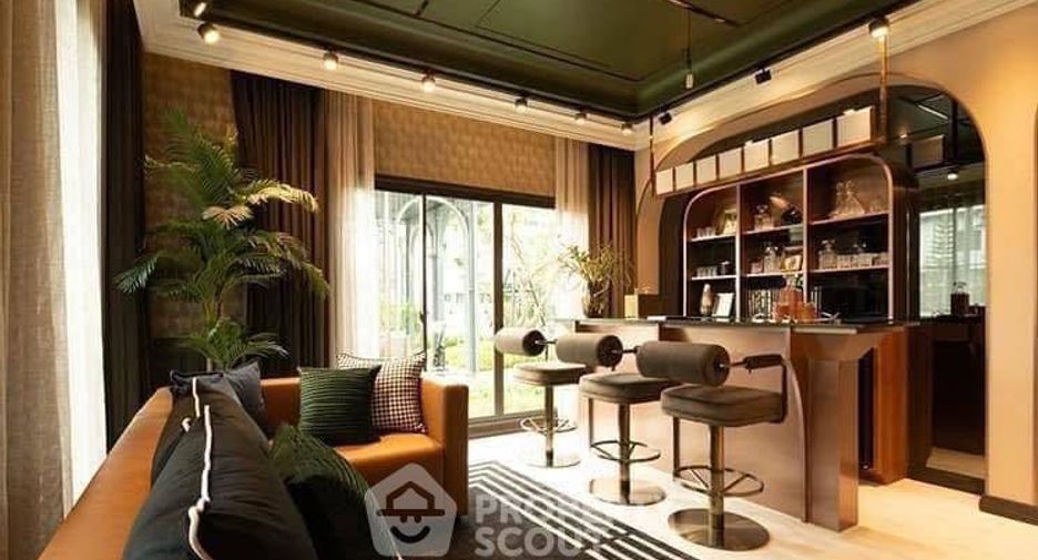 For sale 5 bedrooms house in Taling Chan, Bangkok