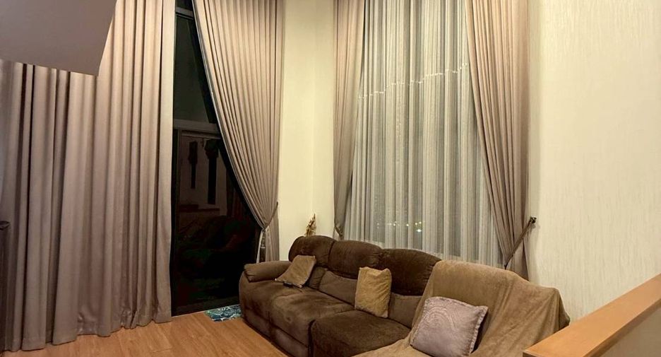 For sale 4 bedrooms house in Suan Luang, Bangkok