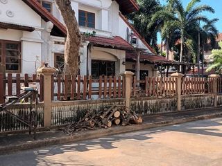 For sale 5 bedrooms house in Mueang Chon Buri, Chonburi