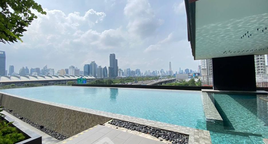For sale 1 bed condo in Huai Khwang, Bangkok