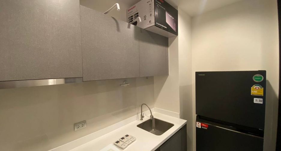 For sale 1 bed condo in Huai Khwang, Bangkok