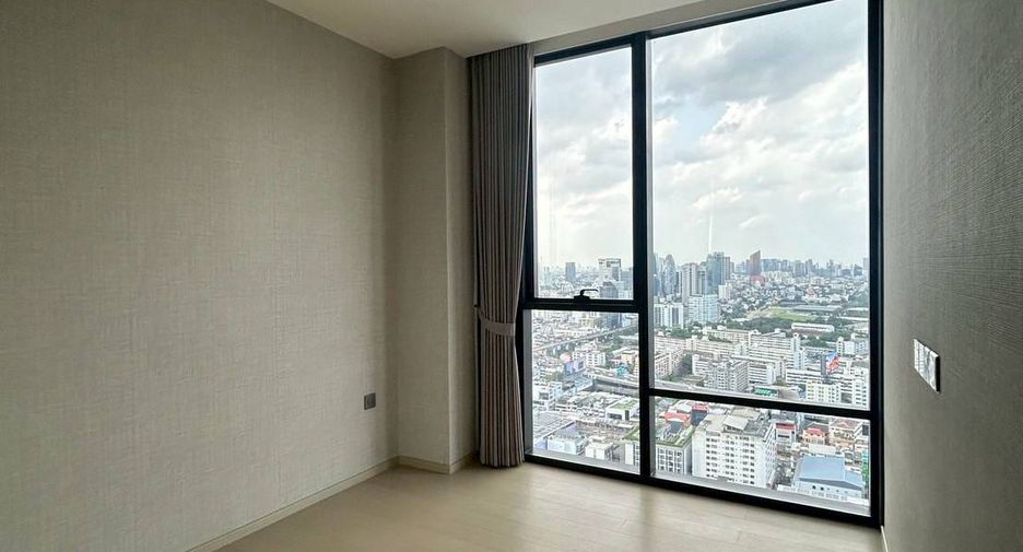For sale 3 bedrooms condo in Ratchathewi, Bangkok