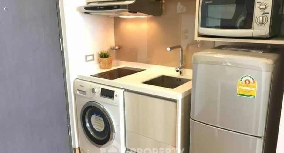 For sale 1 bed condo in Khlong Toei, Bangkok