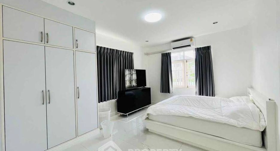 For sale 2 bedrooms house in Pratumnak, Pattaya