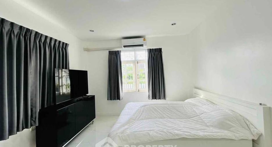 For sale 2 bedrooms house in Pratumnak, Pattaya