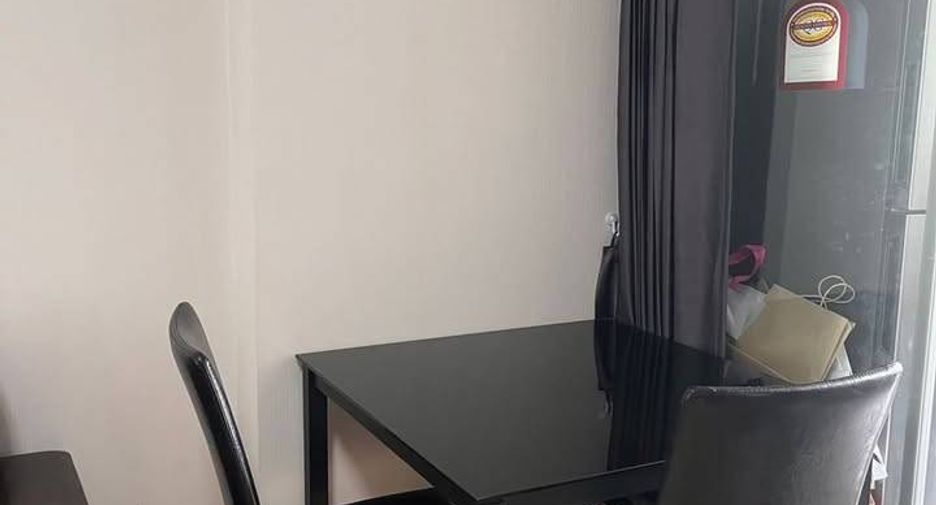 À vendre 1 chambre condo à Huai Khwang, Bangkok