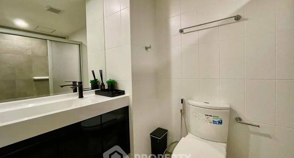For sale 2 bedrooms condo in Yan Nawa, Bangkok