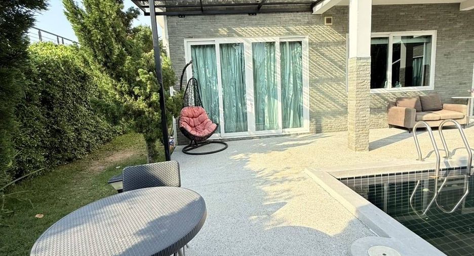 For sale 4 bedrooms villa in Sattahip, Chonburi