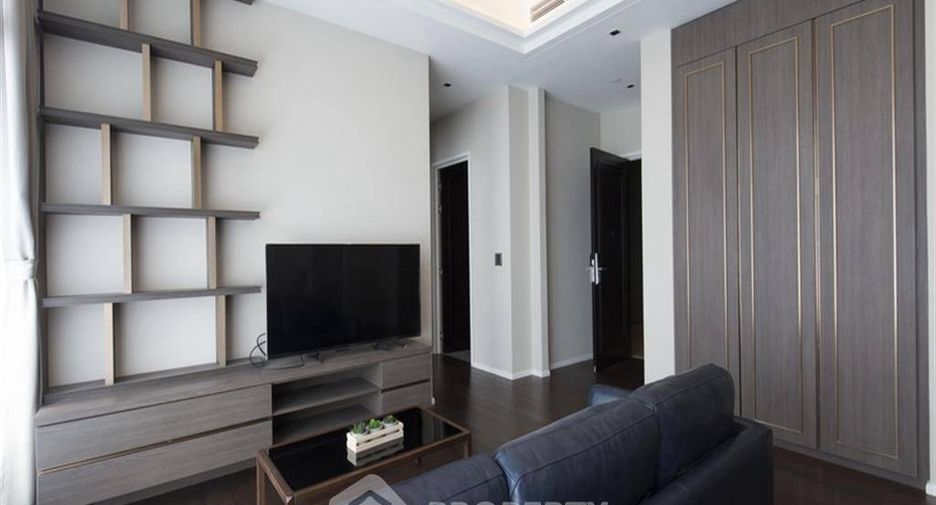 For sale 3 bedrooms condo in Khlong Toei, Bangkok