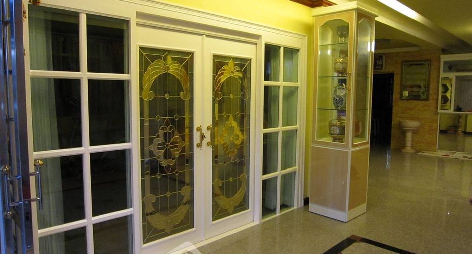 For sale 7 bedrooms house in Min Buri, Bangkok