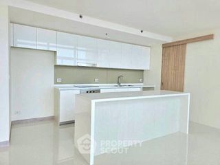 For sale 5 bedrooms condo in Bang Lamung, Chonburi