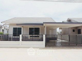 For sale 3 bedrooms house in Sattahip, Chonburi