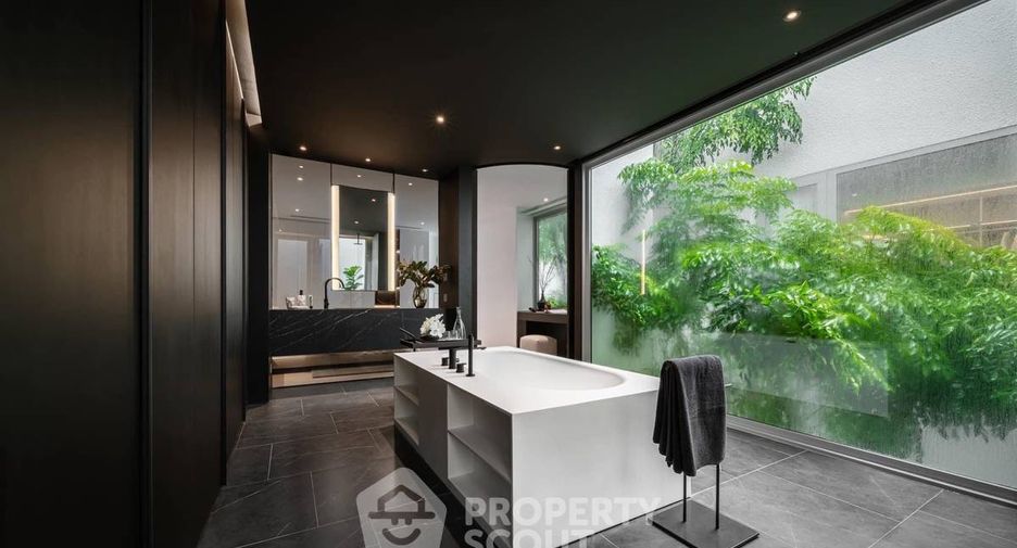 For sale 4 bedrooms house in Prawet, Bangkok