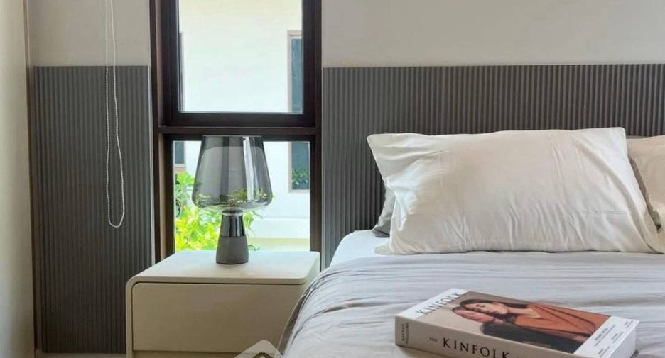 For rent and for sale 4 bedrooms house in Bang Kapi, Bangkok