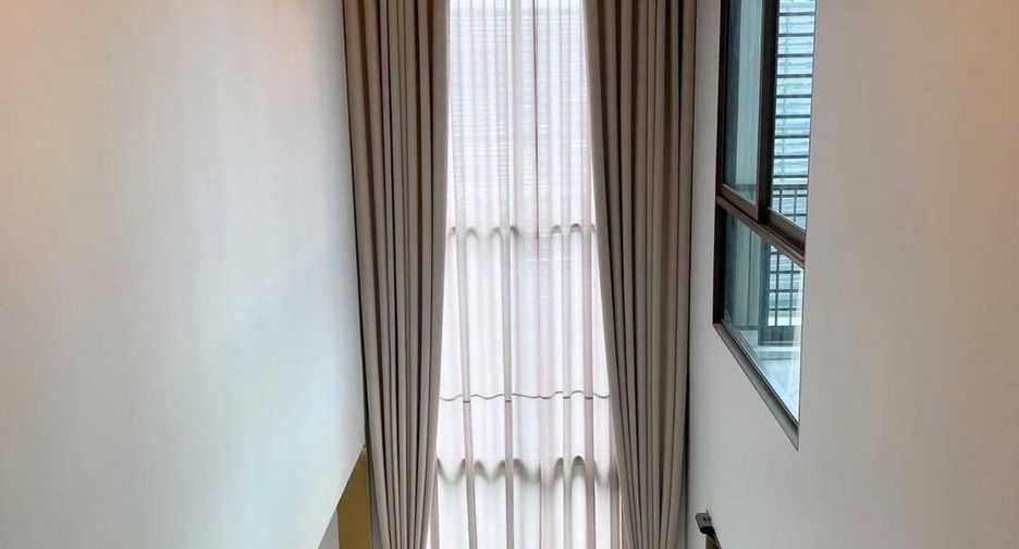For rent and for sale 4 bedrooms house in Bang Kapi, Bangkok