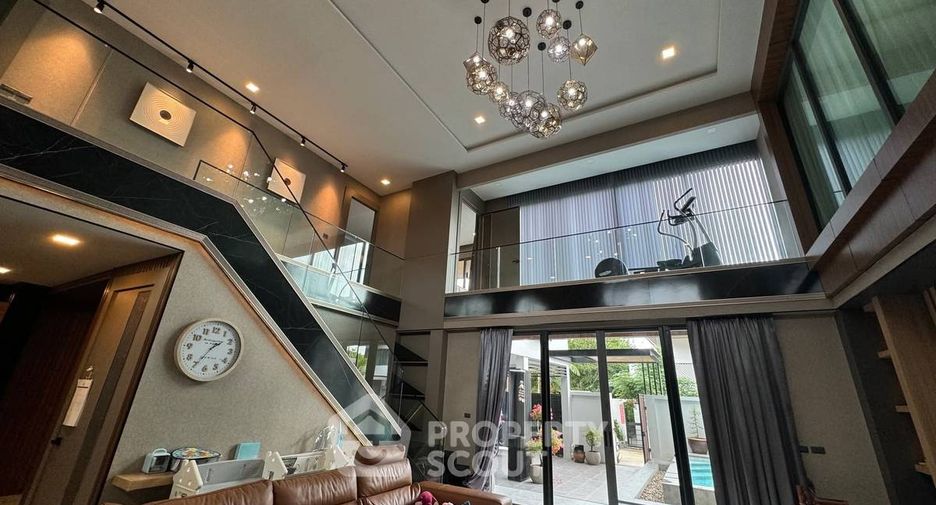 For sale 5 bedrooms villa in Sattahip, Chonburi