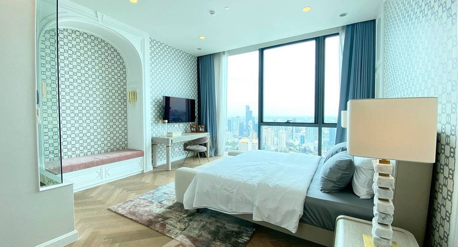 For sale 2 bedrooms condo in Khlong Toei, Bangkok