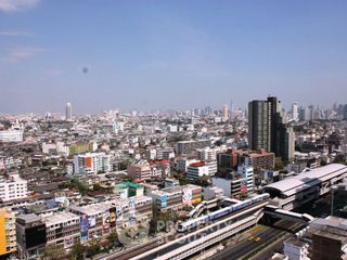 Condo en venta de 2 habitaciones en Khlong San, Bangkok