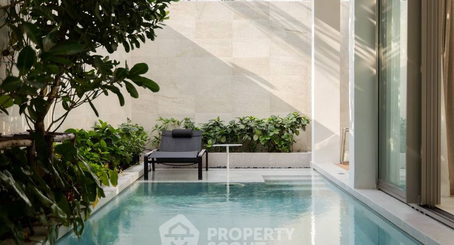 For sale 5 bedrooms villa in Phaya Thai, Bangkok