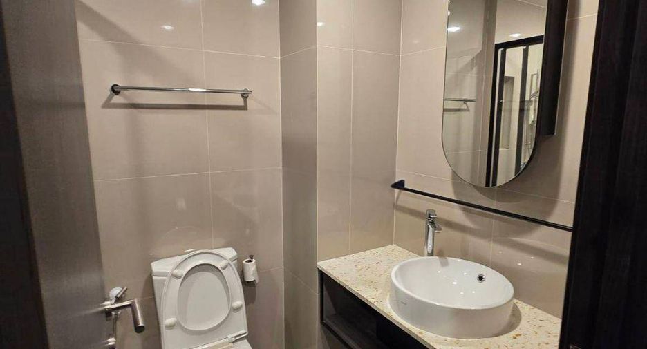 For sale 1 bed condo in Huai Khwang, Bangkok