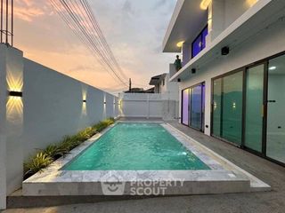 Casa en venta de 5 habitaciones en Bang Lamung, Chonburi