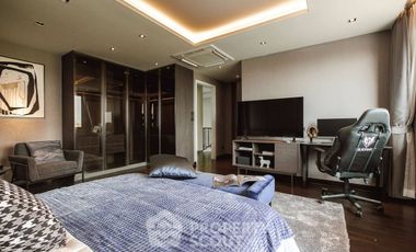 For sale 4 bedrooms house in Phasi Charoen, Bangkok