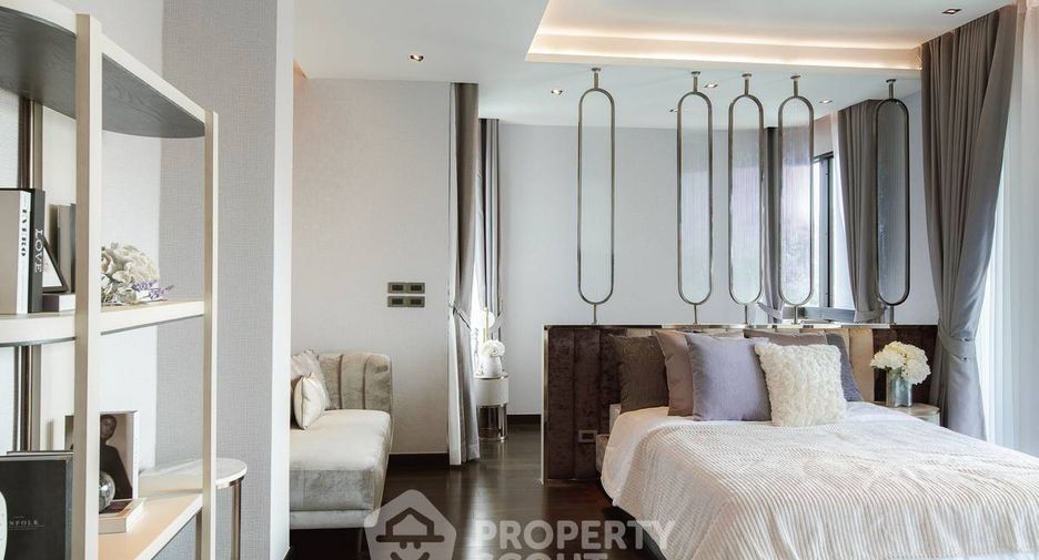 For sale 4 bedrooms house in Phasi Charoen, Bangkok