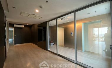 Condo en venta de 2 habitaciones en Yan Nawa, Bangkok