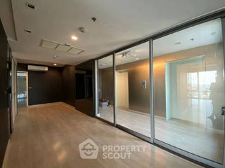 À vendre 2 chambres condo à Yan Nawa, Bangkok