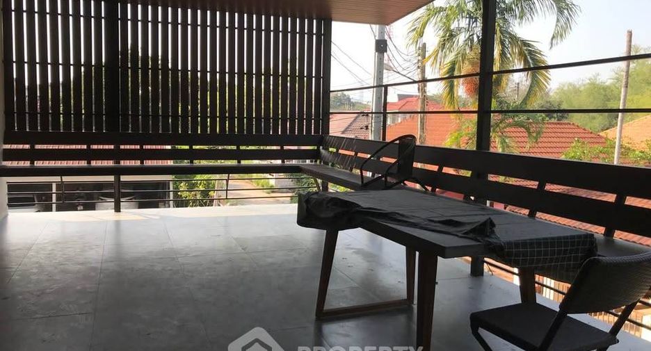 For sale 4 bedrooms house in South Pattaya, Pattaya