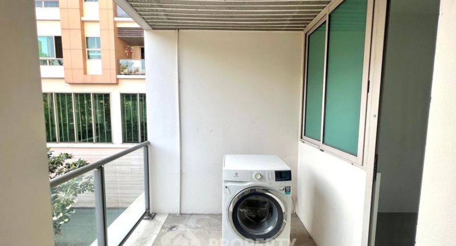 Condo en venta de 3 habitaciones en Yan Nawa, Bangkok