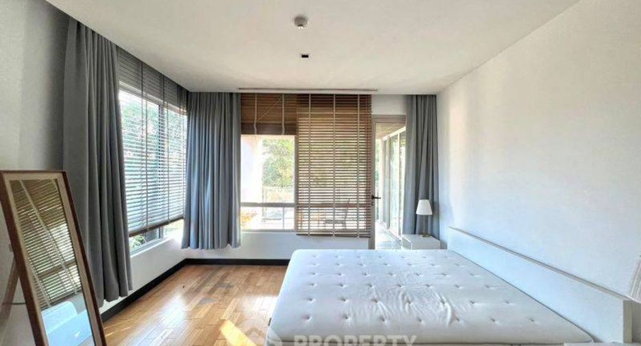 Condo en venta de 3 habitaciones en Yan Nawa, Bangkok