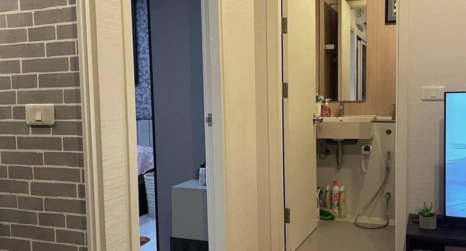 For sale 1 bed condo in Thon Buri, Bangkok