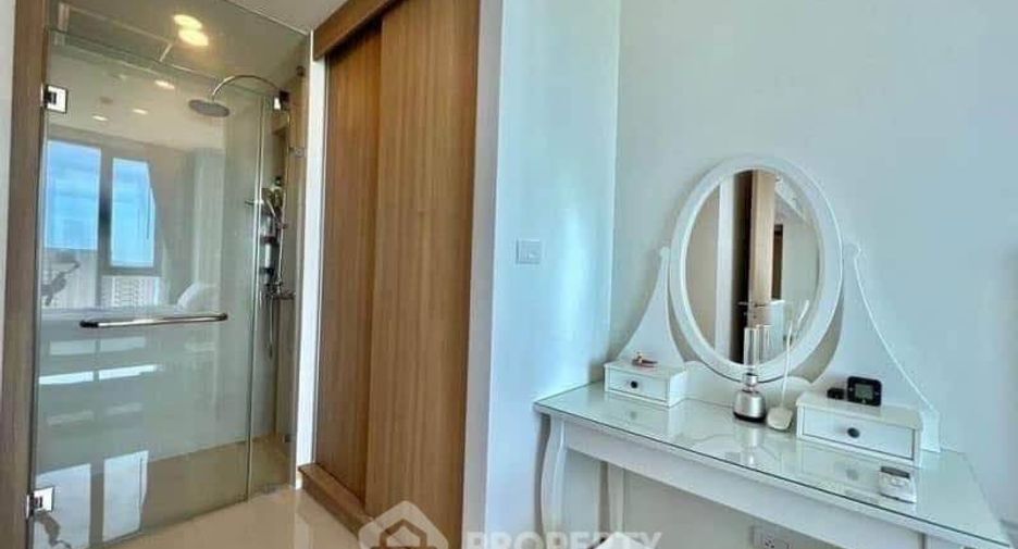 For sale 2 bedrooms condo in North Pattaya, Pattaya