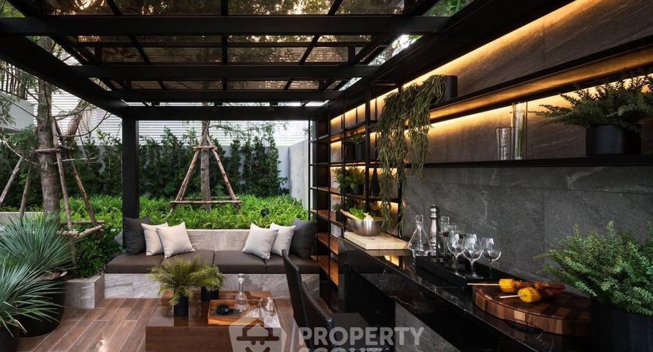 For sale 3 bedrooms house in Phaya Thai, Bangkok