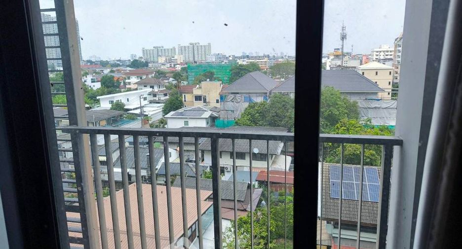 For sale 1 bed condo in Phra Khanong, Bangkok
